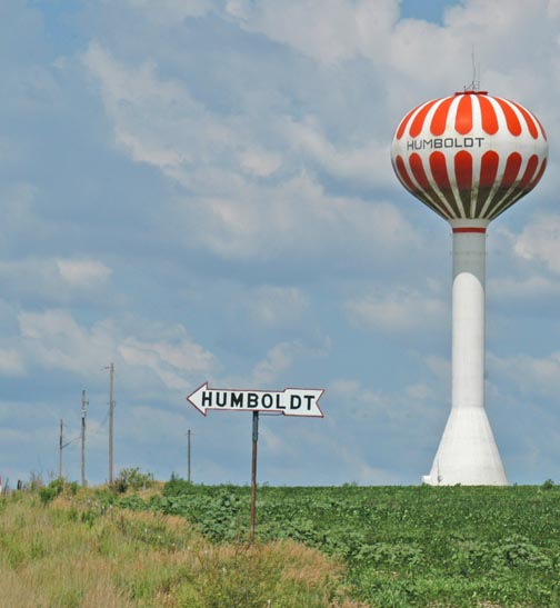 Humboldt Nebraska water tower and sign